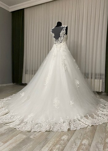 Dantel detay taş işli harika şık gelinlik 34-36 beden tem takım - Görsel 4