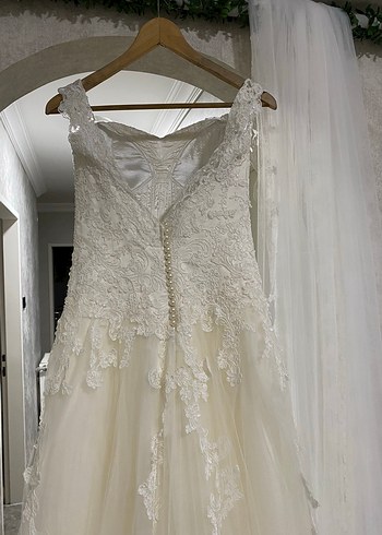 Vitrin Gelinliği Dantel Şıklığı Tam Takım Temiz 36 Beden - Görsel 15