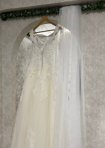 Vitrin Gelinliği Dantel Şıklığı Tam Takım Temiz 36 Beden - Görsel 13