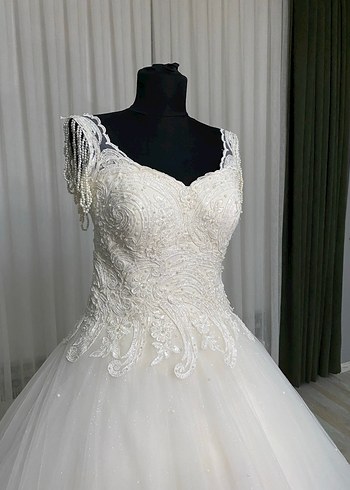 Kolları Boncuk Detaylı İşlemeli İpli Gelinlik 36-38 - Görsel 3