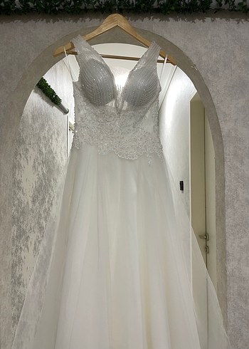 V Yaka Helen İpli Taş İşlemeli Gelinlik Tam Takım Temiz - Görsel 12