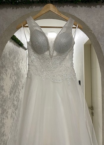 V Yaka Taş İşlemeli İpli Helen Gelinlik Tam Takım Vitrin Ürünü - Görsel 19