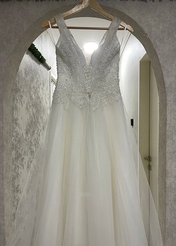 V Yaka Taş İşlemeli İpli Helen Gelinlik Tam Takım Vitrin Ürünü - Görsel 10