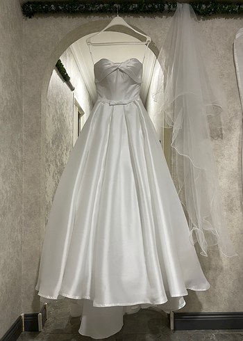 OlegCassini Straplez Saten Gelinlik Cep Detaylı İpli 34-36 - Görsel 5