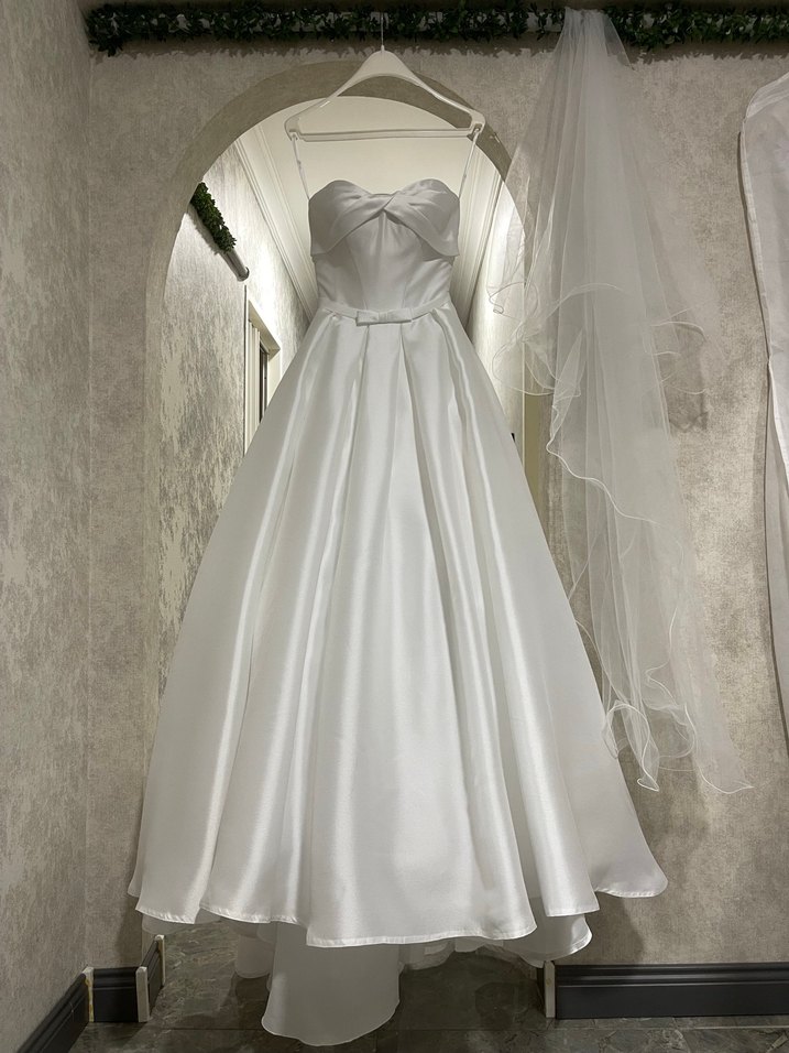 OlegCassini Straplez Saten Gelinlik Cep Detaylı İpli 34-36 - Görsel 5