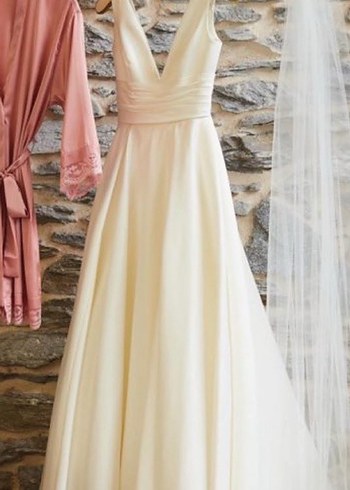 V Yaka Saten Gelinlik Cep Detay Oleg Cassini 34-36 - Görsel 8