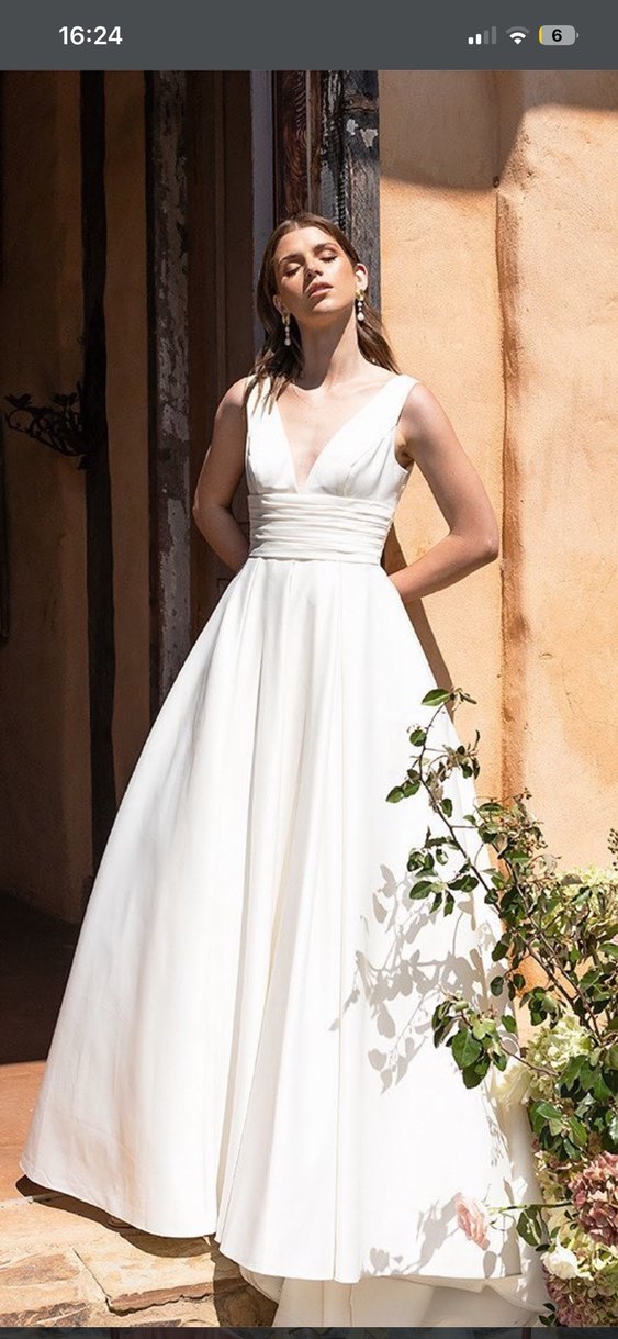 V Yaka Saten Gelinlik Cep Detay Oleg Cassini 34-36 - Görsel 3