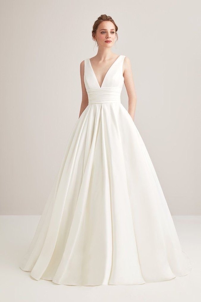 V Yaka Saten Gelinlik Cep Detay Oleg Cassini 34-36 - Görsel 2