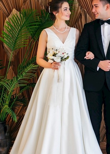 V Yaka Saten Cepli Oleg Cassini Gelinlik 34-36 - Görsel 8