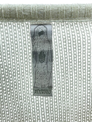 m Beden beyaz Renk PreLoved Kazak / Triko %70 İndirimli.