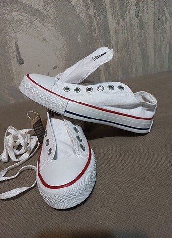 37 Beden siyah Renk Converse ayakkabı
