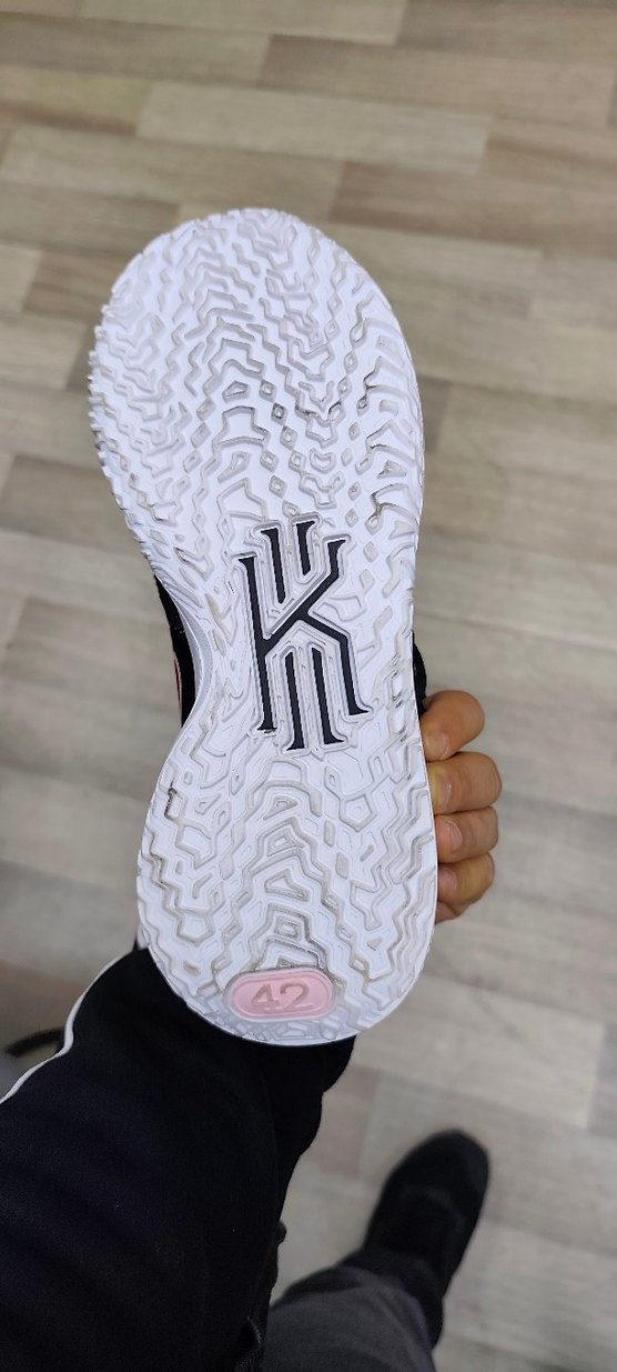 Nike kyrie Yılan Desenli Siyah Renkli Basketbol Ayakkabısı - Görsel 5