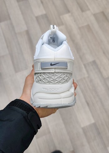 Nike zoom vomero roam Beyaz Gri Platform Topuklu Bağcıklı - Görsel 4