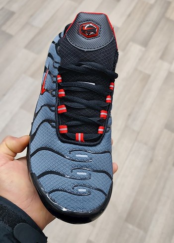Nike Air Max plus Gri Erkek Spor Ayakkabı Bağcıklı Model - Görsel 2