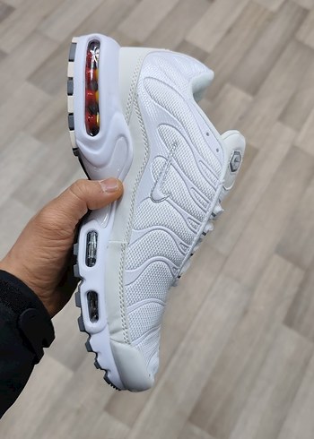 Nike Air Max plus Beyaz Erkek Spor Ayakkabı Puf Detaylı - Görsel 3