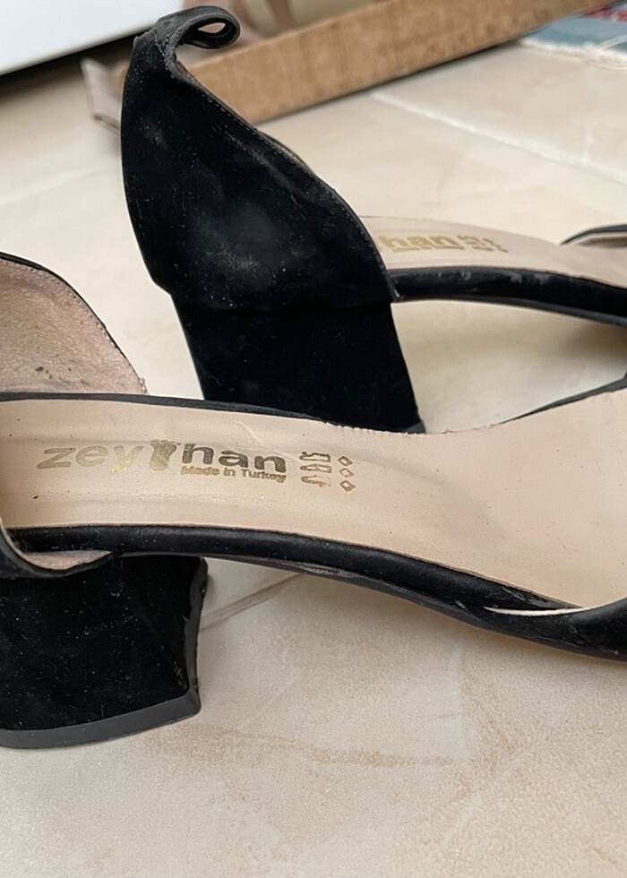 Kısa topuklu ayakkabı - Görsel 2