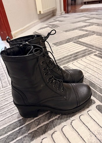 Siyah deri kadın postal bot - Görsel 4