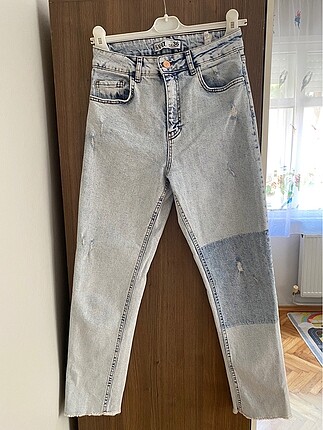 Yüksek bel jean pantolon