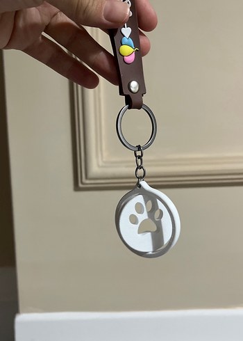 Kahverengi Zincir Detaylı Kadın Anahtarlık - Görsel 2