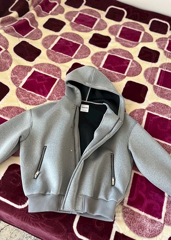 Bershka Gri Kapüşonlu Kadın mont