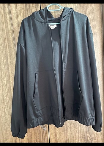 Siyah Kapüşonlu Fermuarlı  Ceket - Görsel 4