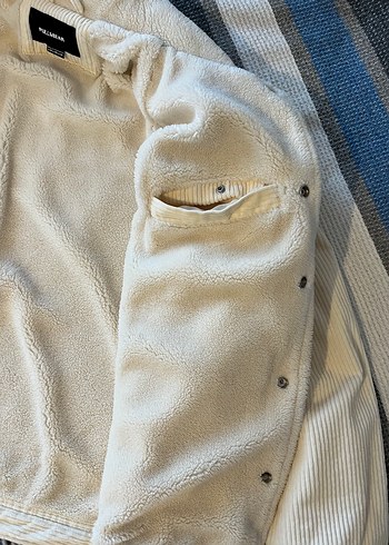 Düğmeli Beyaz Peluş Ceket - Görsel 7