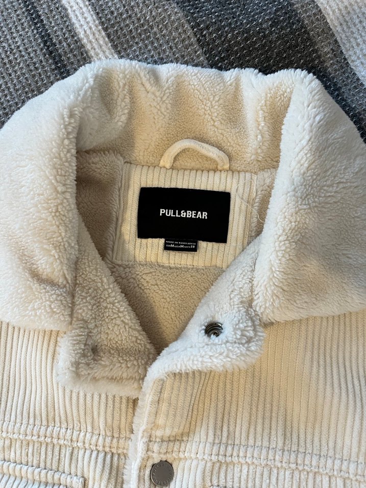 Düğmeli Beyaz Peluş Ceket - Görsel 2