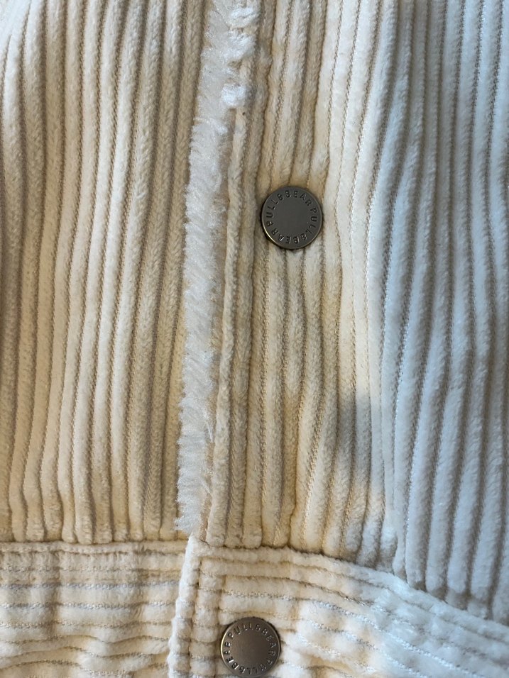 Düğmeli Beyaz Peluş Ceket - Görsel 5