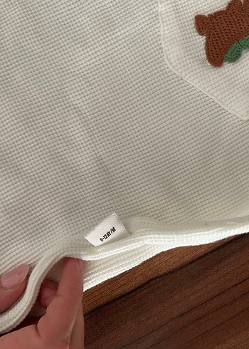 Düğmeli Nakışlı Erkek Çocuk Kolsuz Tulum - Görsel 2