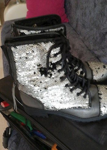 Gri Yılan Desenli Parlak Deri Goth Bot 40 numara - Görsel 5