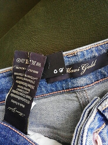 Mavi marka etikette 24/27 yazıyor  - Görsel 5