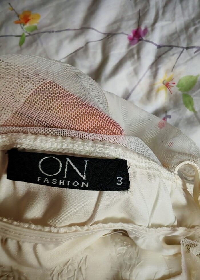 Abiye saten kumaş pantolon pul işlemeli tüllü saten blüz 44 bede - Görsel 3