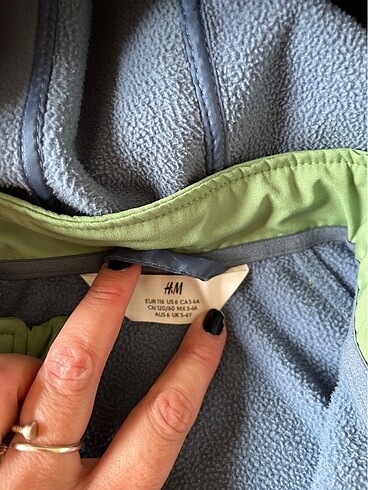 H&M H&M Mevsimlik mont- 5-6 yaş