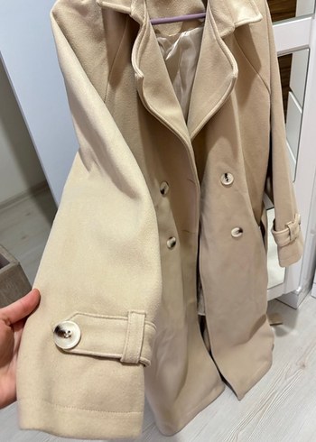 Bej Uzun Düğmeli Kadın Kaban - Görsel 2