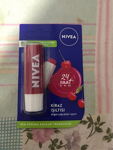 Nivea dudak nemlendirici