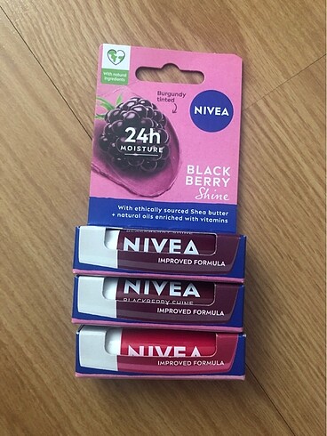 Nivea dudak nemlendirici