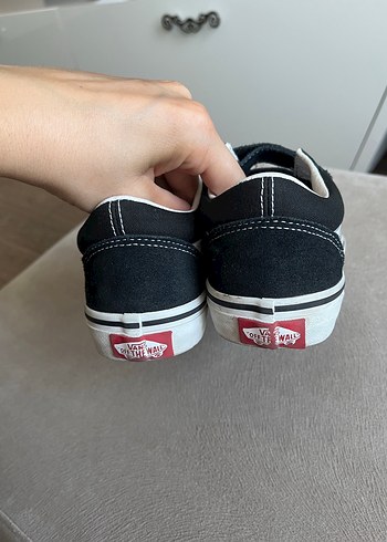 34 Beden Vans Siyah Cırt Cırtlı Spor Ayakkabı