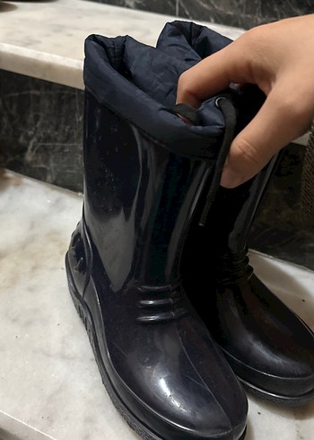 LC Waikiki Detaylı lacivert Erkek Çocuk Lastik Çizme