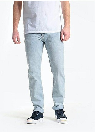 Orjinal etiketli Levi's 512 Jean mağaza fiyatı 579? satış fiyatı