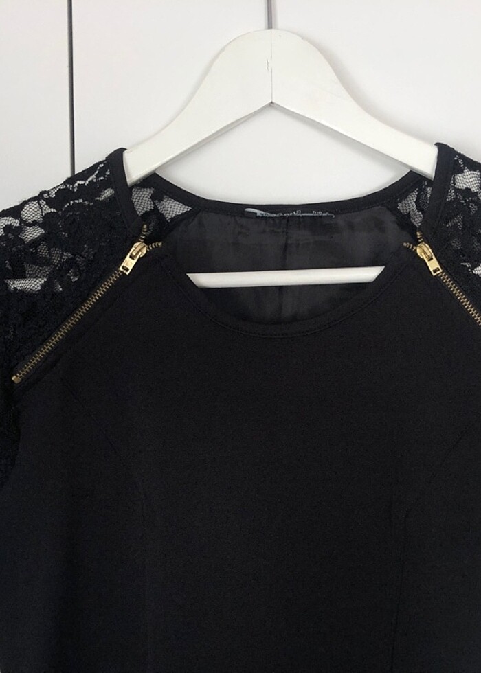 Siyah Elbise - Görsel 2