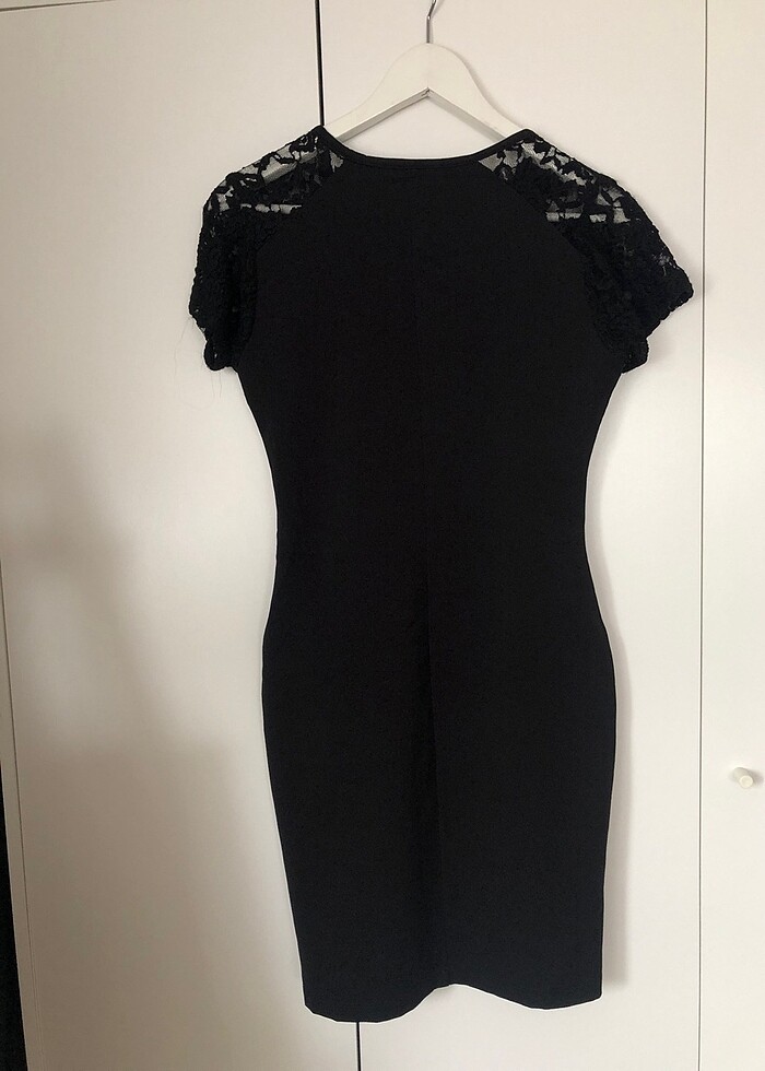 Siyah Elbise - Görsel 4