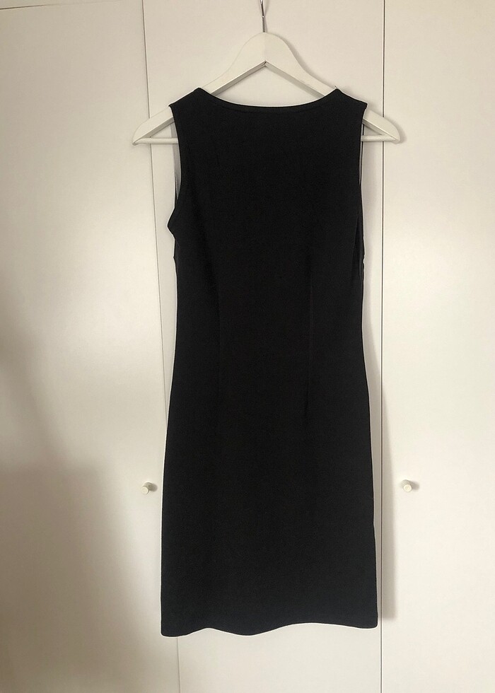 Siyah İçi beyaz detaylı elbise - Görsel 2