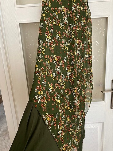 Trendyol & Milla çiçekli otantik elbise