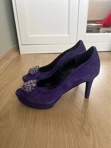 Nine West Kadife topuklu ayakkabı