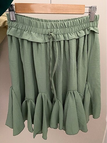 Zara Fırfırlı Yeşil Etek