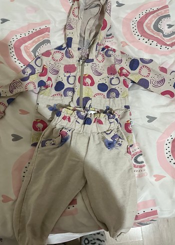 Kız Çocuk Kapüşonlu Renkli Desenli Ceket takım - Görsel 3