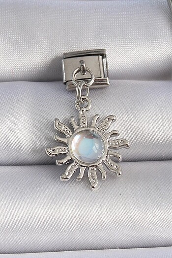 Güneş Nomination Charm