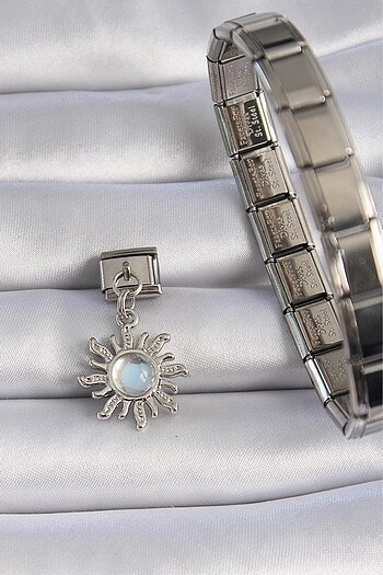 Pandora Güneş Nomination Charm