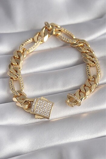 Vip Seri Zirkon Taşlı Gold Gurmet Bileklik