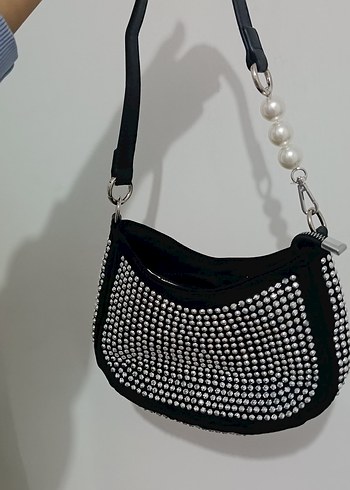 Zara Siyah İşlemeli Boncuklu Kadın Çanta